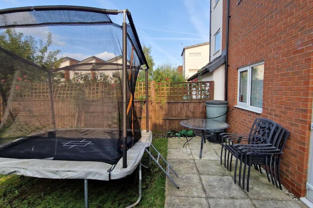 Modern Home Near Etihad, Coop Live Manchester Bagian luar foto